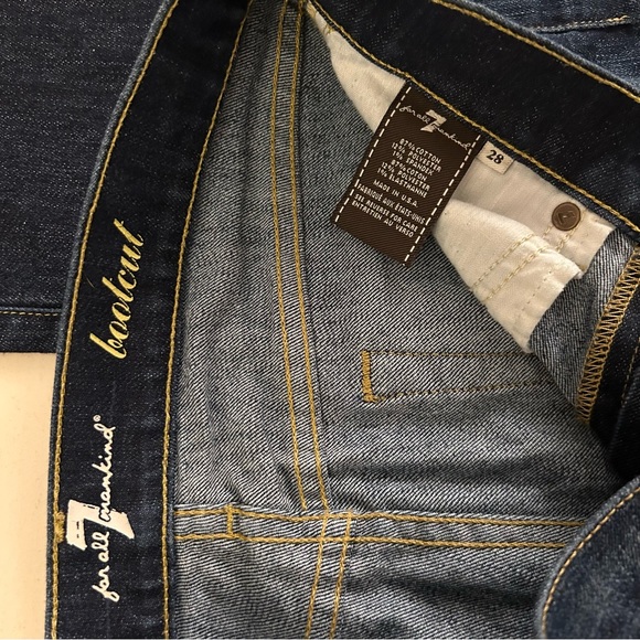 7 for all mankind // bootcut, size 28 - Picture 10 of 12